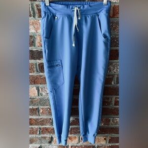 Figs Women Zamora Jogger Scrub Pants Ceil
Blue size xsmall/petite